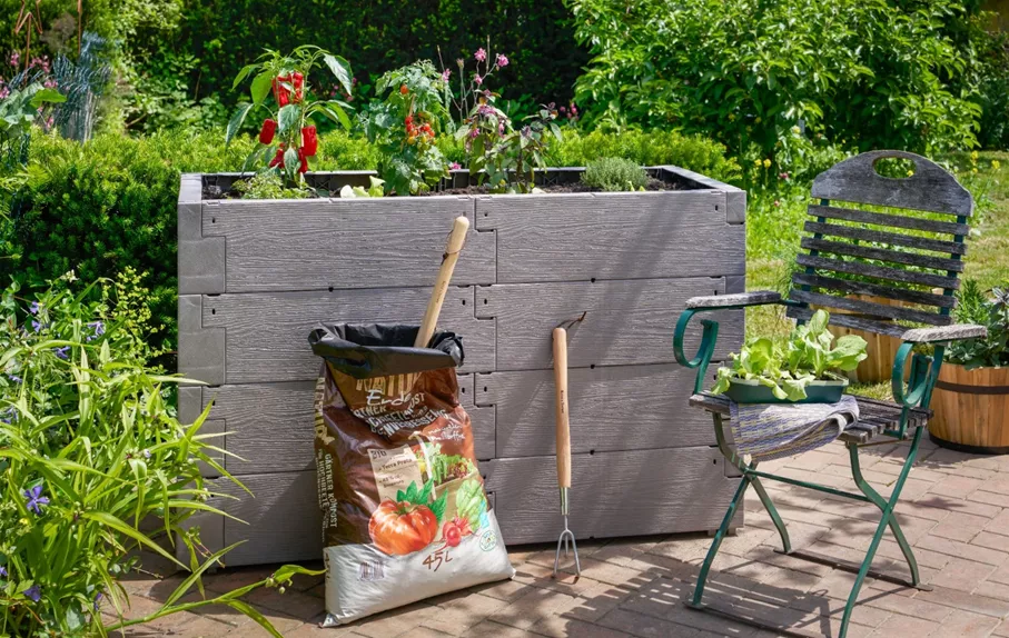 Patzer_Natur_Hochbeet befüllen1.jpg